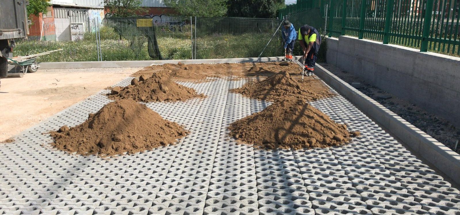 Reurbanización y contrucción aparcamiento