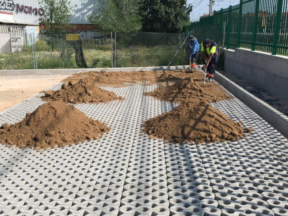 Reurbanización y contrucción aparcamiento